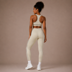 Women’s Yoga Top & Leggings Set – Essence