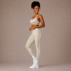 Women’s Yoga Top & Leggings Set – Essence